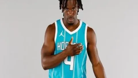 《战绩反转震撼眼球！揭秘历史对决中的神秘力量》