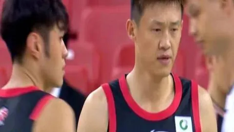 中超第二轮：大连队2-0广州城，阎相闯梅开二度，孙国文献精彩世界波